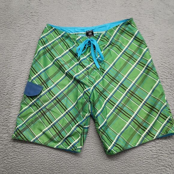 Other - Freeworld Shorts Mens 36 Green Cargo Boardshorts Swim Plaid Outdoors Drawstring